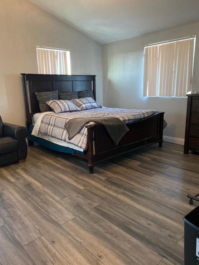 Modern Bedroom Near LAX Duplex Los Angeles Buitenkant foto