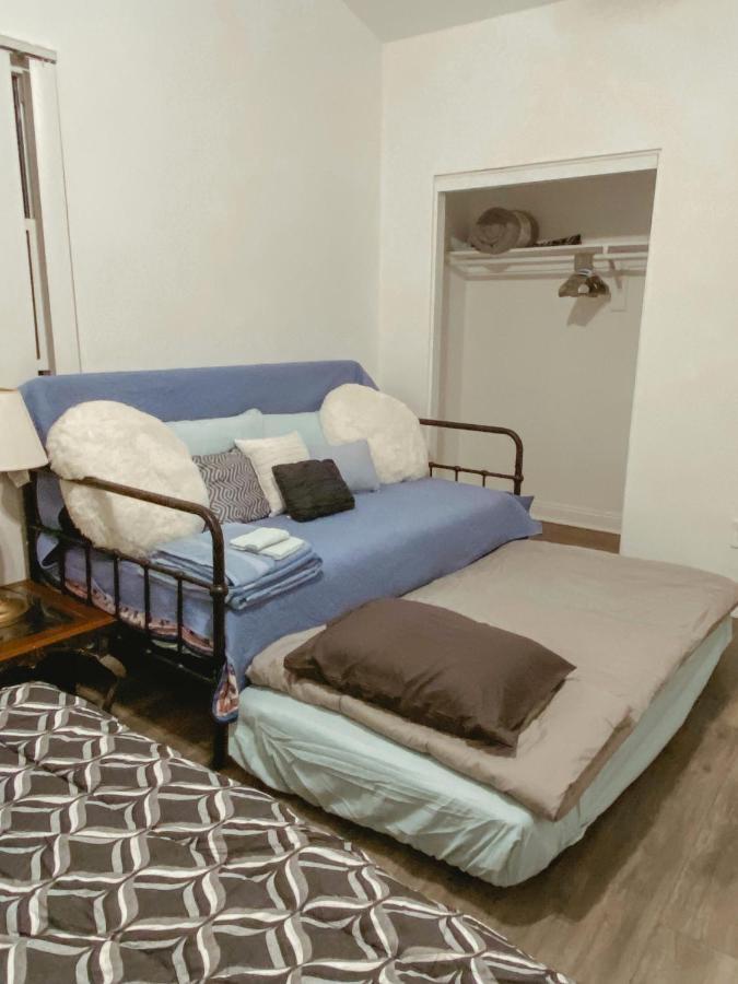 Modern Bedroom Near LAX Duplex Los Angeles Buitenkant foto